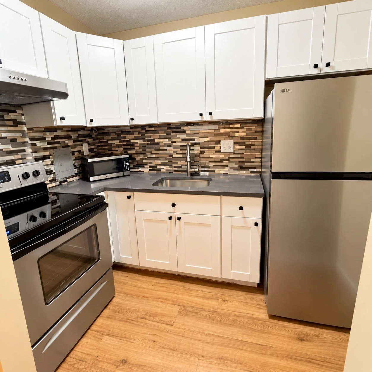1 bed, 1 bath apartment for rent at 110 Boston Post Rd Unit 3, Marlborough — photo 2 of 13