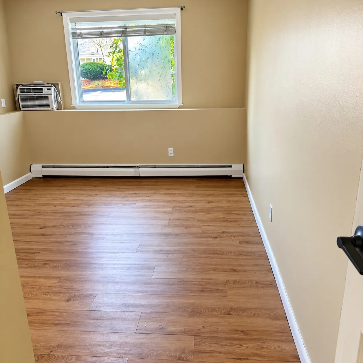 1 bed, 1 bath apartment for rent at 110 Boston Post Rd Unit 3, Marlborough — photo 9 of 13