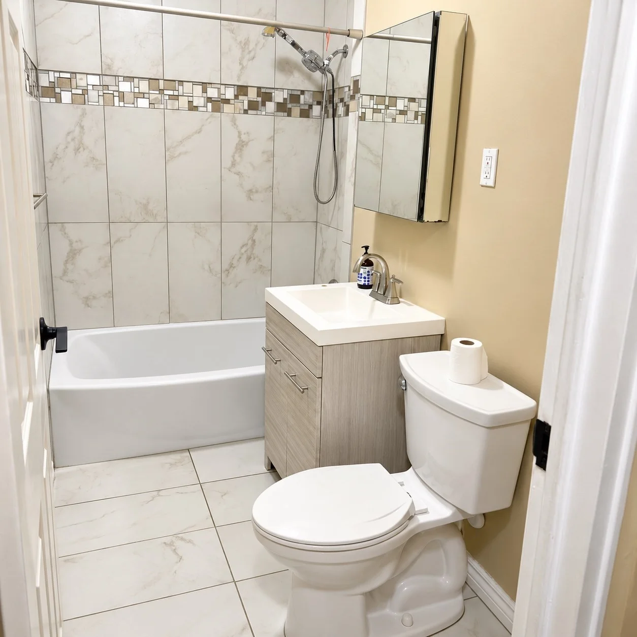 1 bed, 1 bath apartment for rent at 110 Boston Post Rd Unit 3, Marlborough — photo 12 of 13