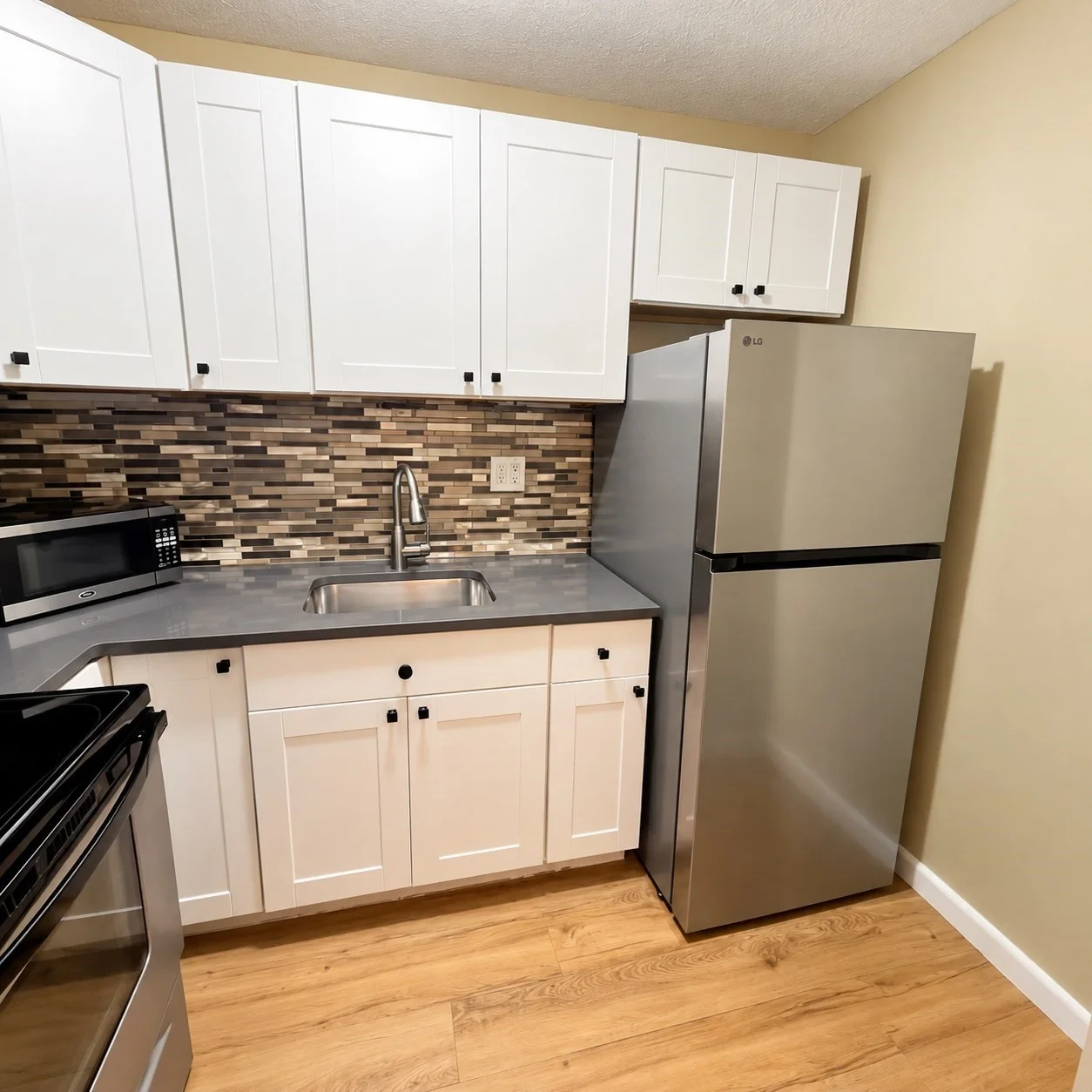 1 bed, 1 bath apartment for rent at 110 Boston Post Rd Unit 3, Marlborough — photo 4 of 13