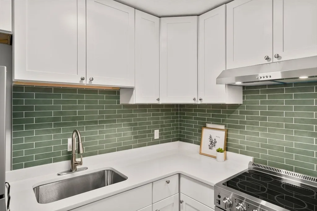 1 bed, 1 bath apartment for rent at 110 Boston Post Rd Unit 4, Marlborough — photo 8 of 13