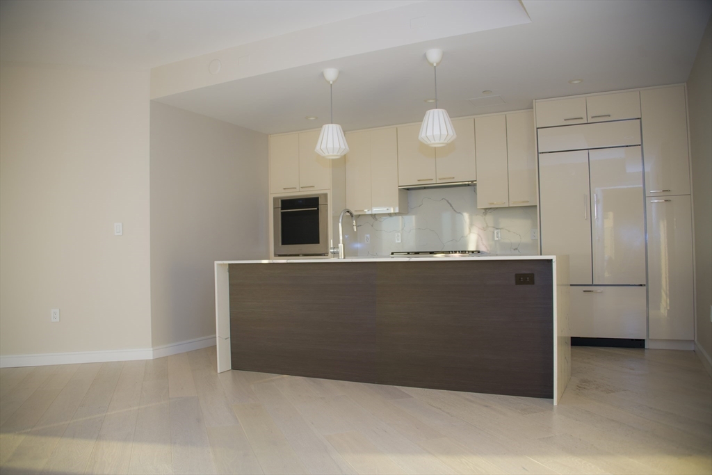 2 bed, 2 bath apartment for rent at 110 Broad St Unit 1002, Waterfront — photo 7 of 22