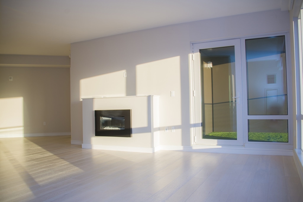 2 bed, 2 bath apartment for rent at 110 Broad St Unit 1002, Waterfront — photo 5 of 22