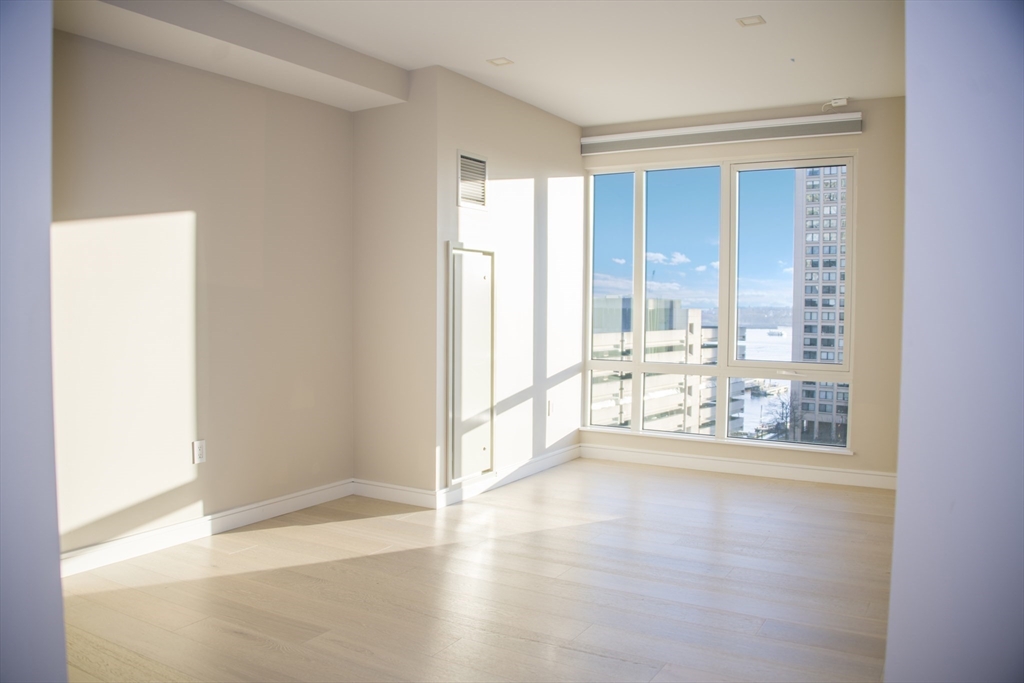 2 bed, 2 bath apartment for rent at 110 Broad St Unit 1002, Waterfront — photo 13 of 22