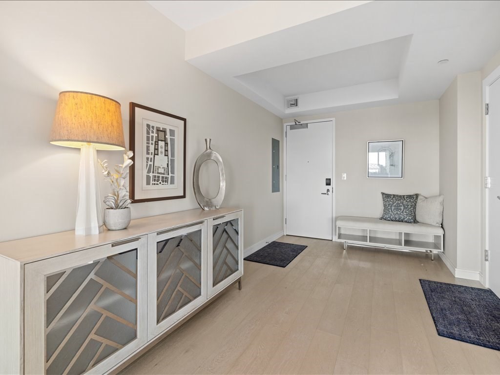 3 bed, 3 bath apartment for rent at 110 Broad St Unit 1101, Waterfront — photo 4 of 42
