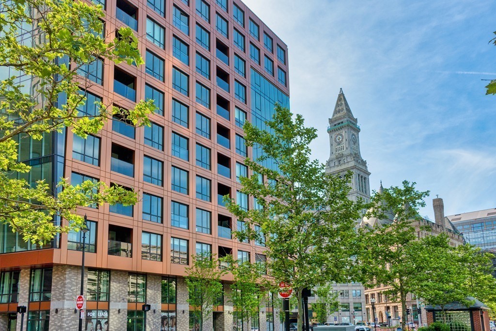 3 bed, 3 bath apartment for rent at 110 Broad St Unit 1102, Waterfront