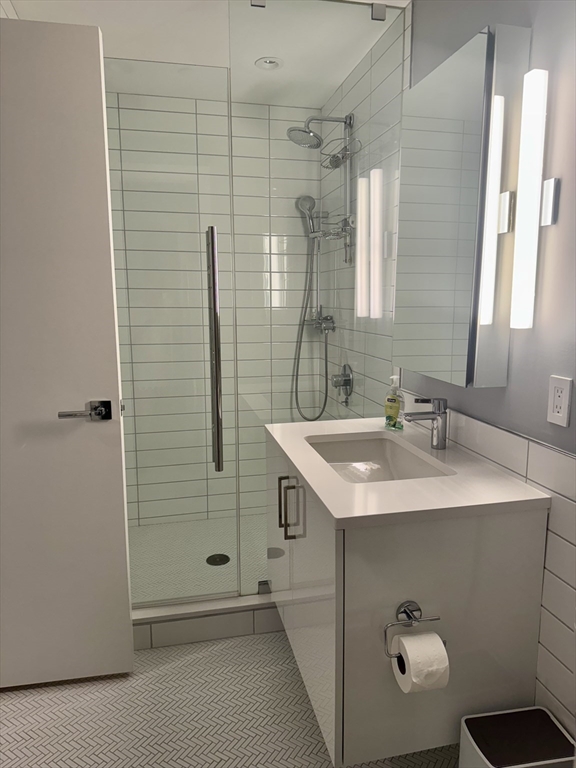 2 bed, 2 bath apartment for rent at 110 Broad St Unit 403, Boston Downtown — photo 6 of 6