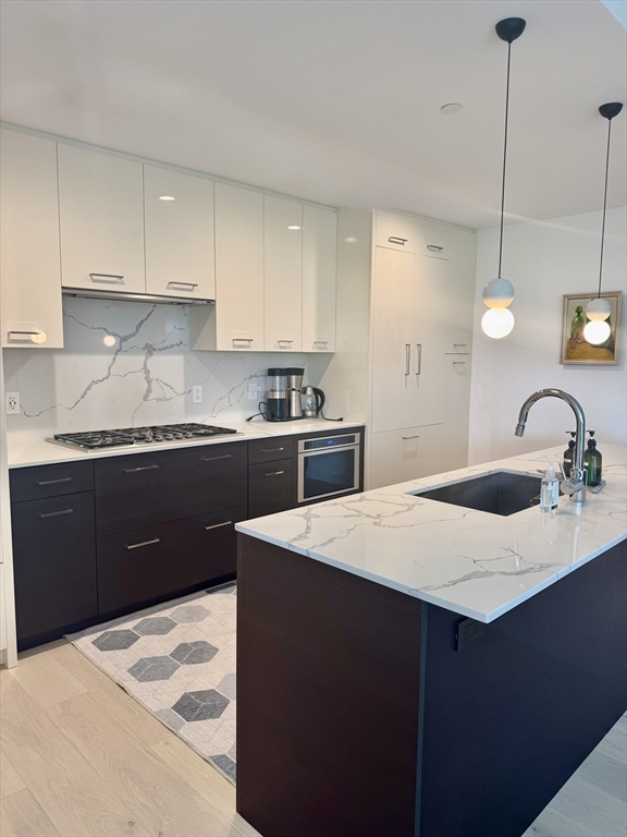 2 bed, 2 bath apartment for rent at 110 Broad St Unit 403, Boston Downtown — photo 5 of 6