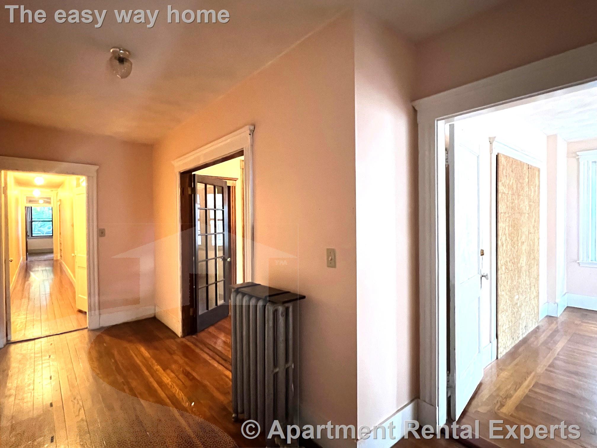 3 bed, 1 bath apartment for rent at 110 Central St Unit 1, Spring Hill — photo 6 of 11