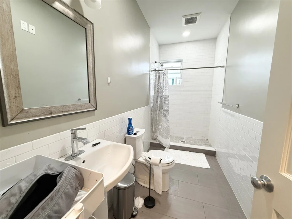 4 bed, 2 bath apartment for rent at 110 Chester St Unit 3, Allston — photo 10 of 11