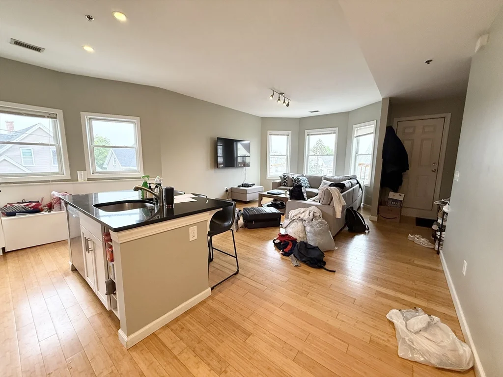 4 bed, 2 bath apartment for rent at 110 Chester St Unit 3, Allston — photo 2 of 11