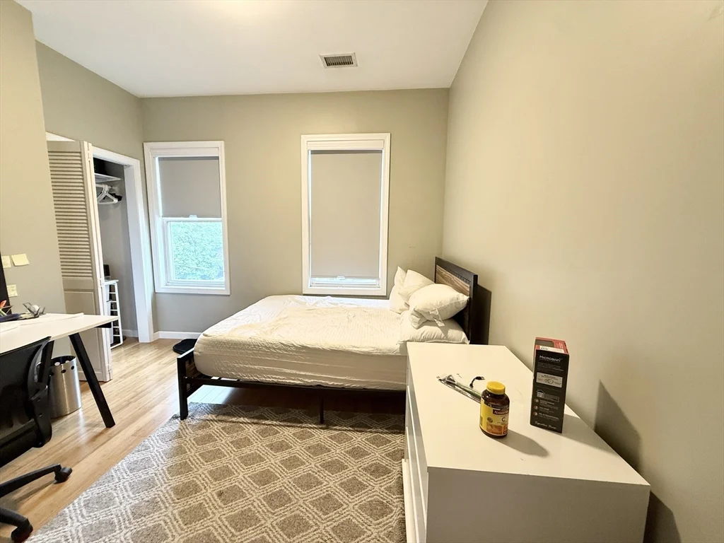 4 bed, 2 bath apartment for rent at 110 Chester St Unit 3, Allston — photo 7 of 11