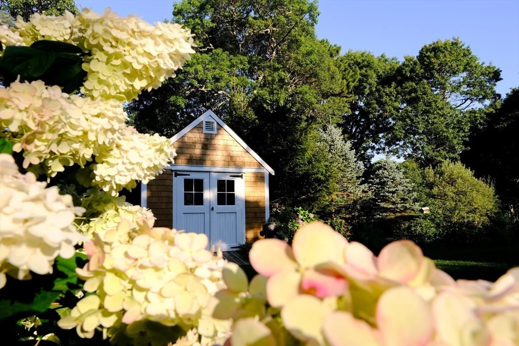 3 bed, 3 bath apartment for rent at 110 Clamshell Cove Rd, Cotuit — photo 25 of 30