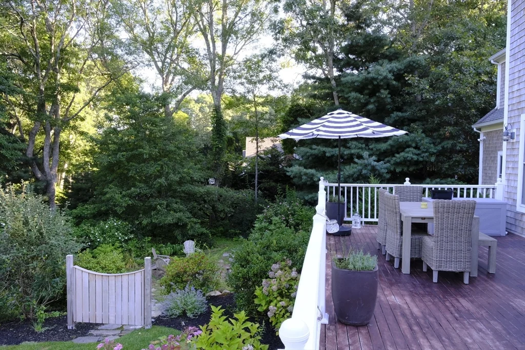 3 bed, 3 bath apartment for rent at 110 Clamshell Cove Rd Unit SF, Cotuit — photo 23 of 30