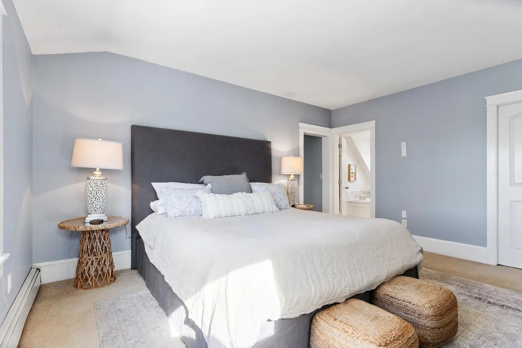 3 bed, 3 bath apartment for rent at 110 Clamshell Cove Rd Unit SF, Cotuit — photo 13 of 30