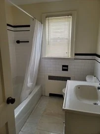 2 bed, 1 bath apartment for rent at 110 Clay St Unit 4, Wollaston — photo 5 of 7