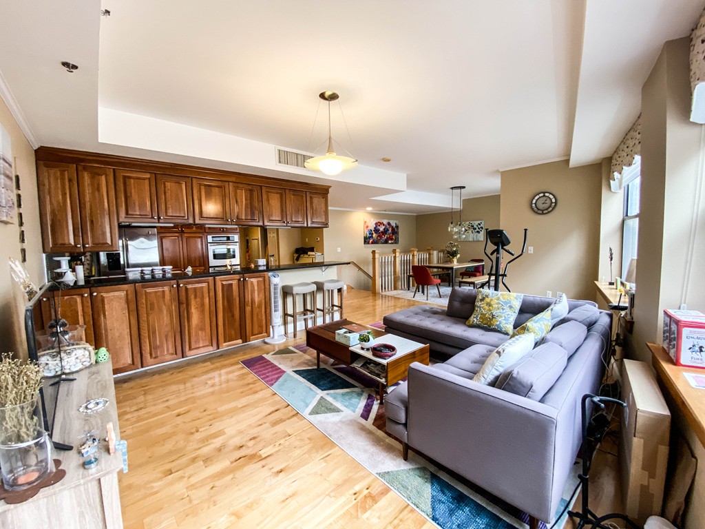 2 bed, 2 bath apartment for rent at 110 Cypress St Unit 108, Boylston Street — photo 3 of 23