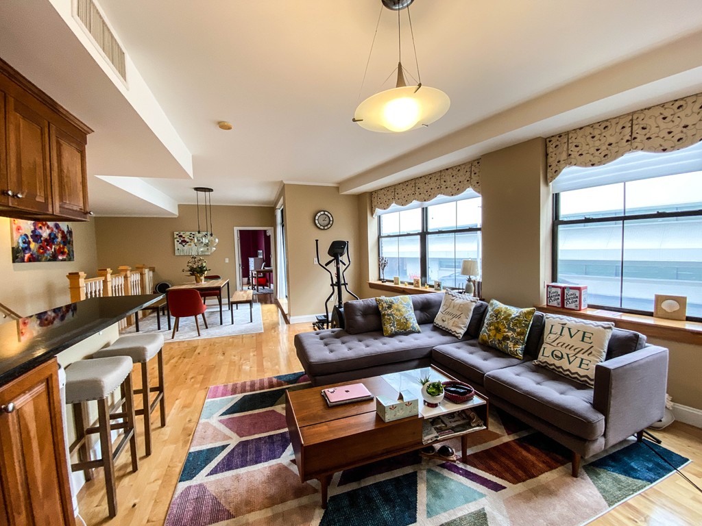 2 bed, 2 bath apartment for rent at 110 Cypress St Unit 108, Boylston Street — photo 2 of 23