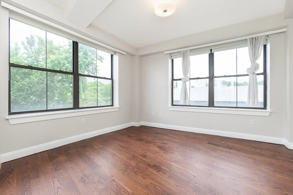 3 bed, 2 bath apartment for rent at 110 Cypress St Unit 212, Coolidge Corner — photo 16 of 21