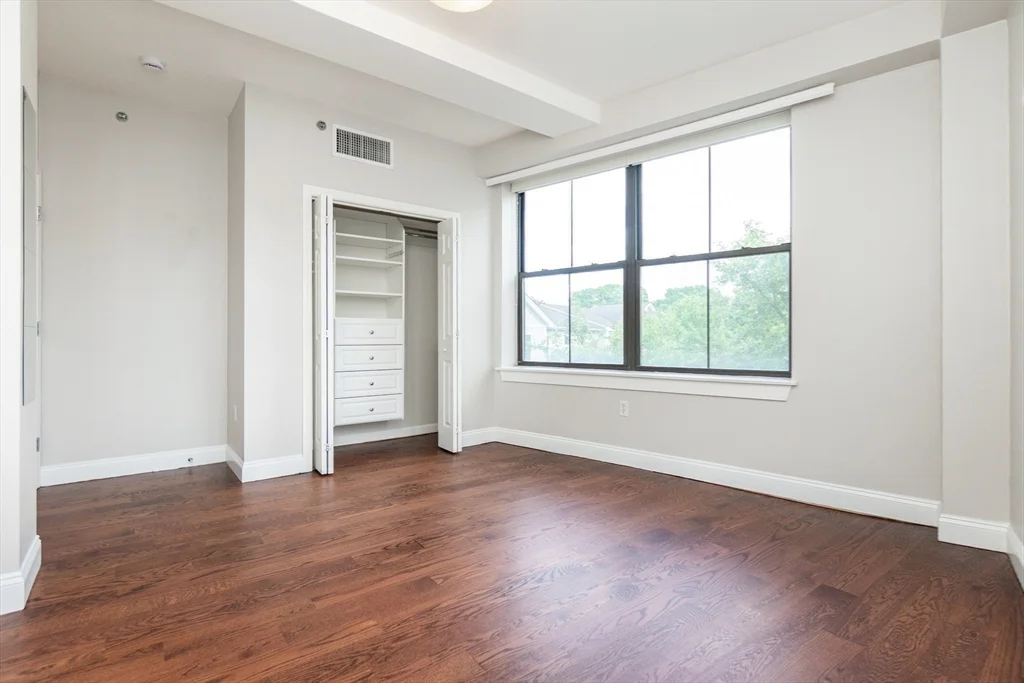 3 bed, 2 bath apartment for rent at 110 Cypress St Unit 212, Coolidge Corner — photo 20 of 21