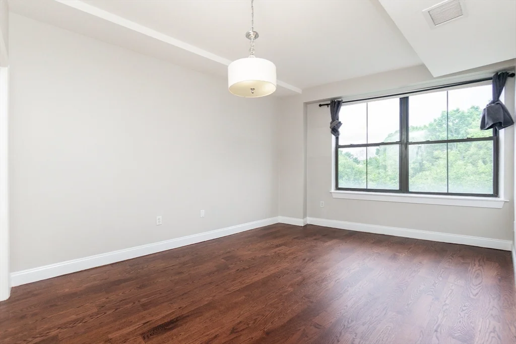 3 bed, 2 bath apartment for rent at 110 Cypress St Unit 212, Coolidge Corner — photo 18 of 21