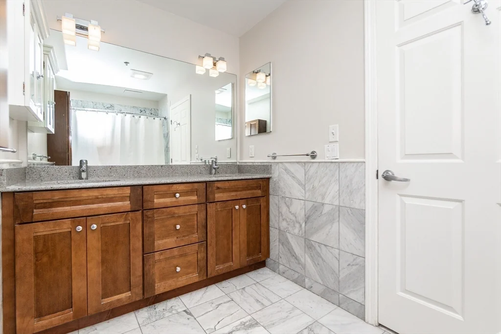3 bed, 2 bath apartment for rent at 110 Cypress St Unit 212, Coolidge Corner — photo 11 of 21