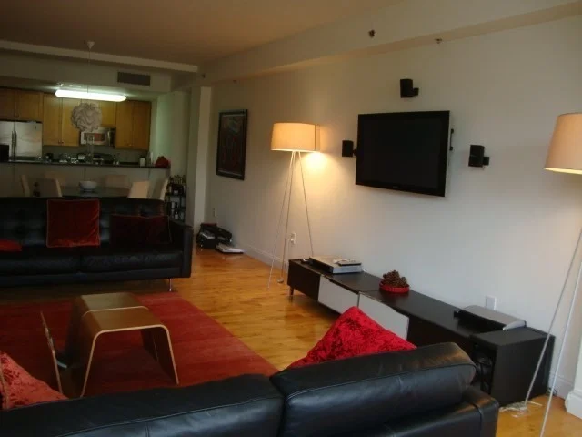 2 bed, 2 bath apartment for rent at 110 Cypress St Unit 301, Coolidge Corner — photo 4 of 10