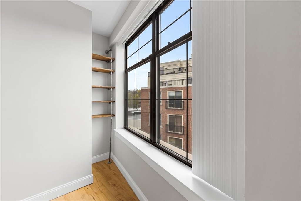 2 bed, 2 bath apartment for rent at 110 Cypress St Unit PH8, Brookline Village — photo 10 of 14