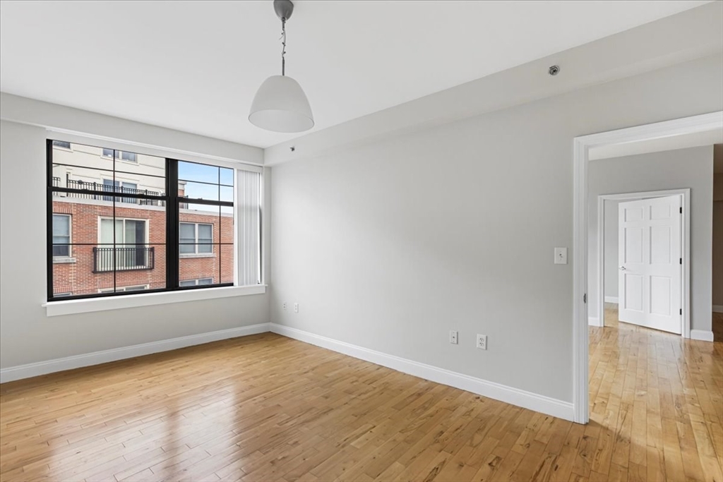 2 bed, 2 bath apartment for rent at 110 Cypress St Unit PH8, Brookline Village — photo 6 of 14