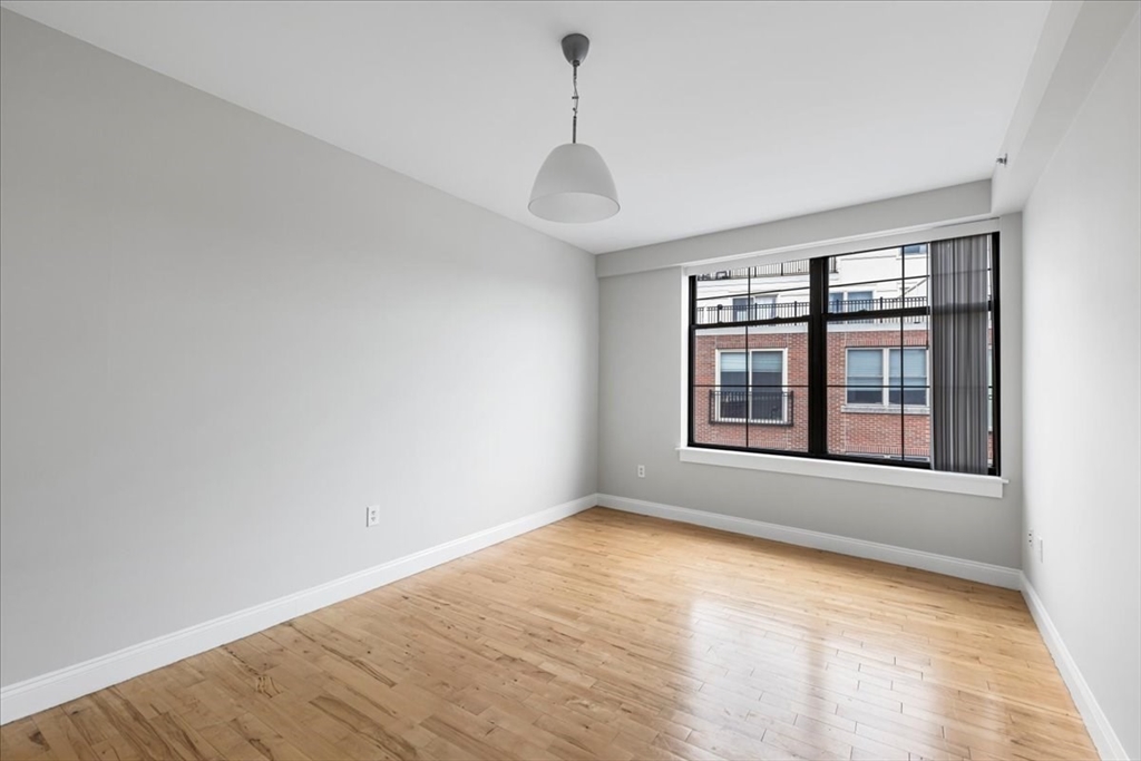 2 bed, 2 bath apartment for rent at 110 Cypress St Unit PH8, Brookline Village — photo 5 of 14