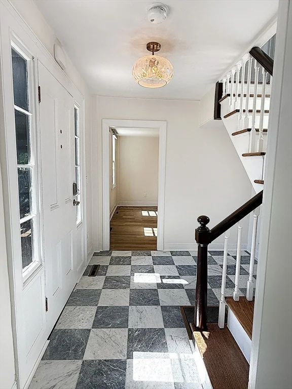 4 bed, 3 bath apartment for rent at 110 Edgell Rd Unit 110, Framingham — photo 4 of 40