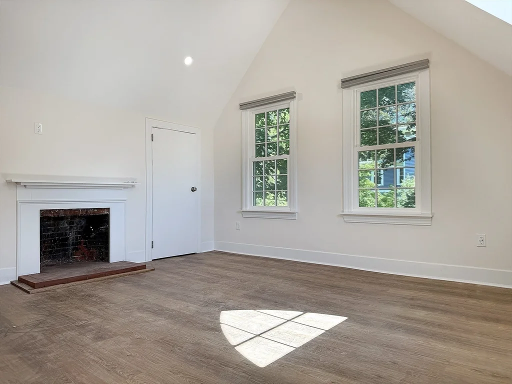 4 bed, 3 bath apartment for rent at 110 Edgell Rd Unit 110, Framingham — photo 22 of 40