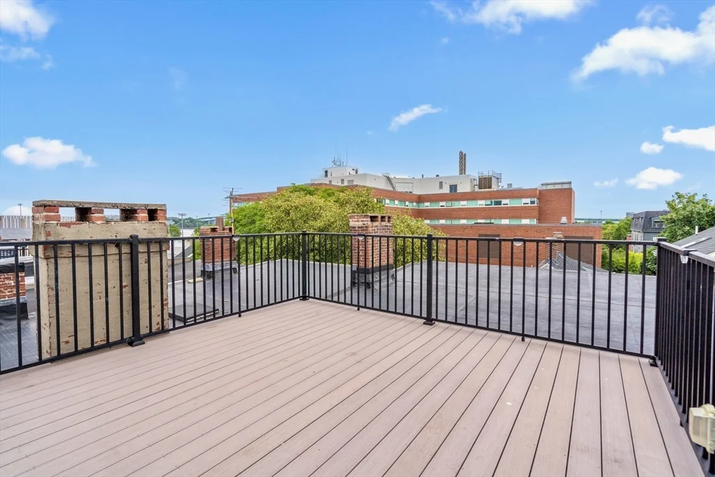 3 bed, 2 bath apartment for rent at 110 Elm St Unit 2, Charlestown — photo 17 of 21