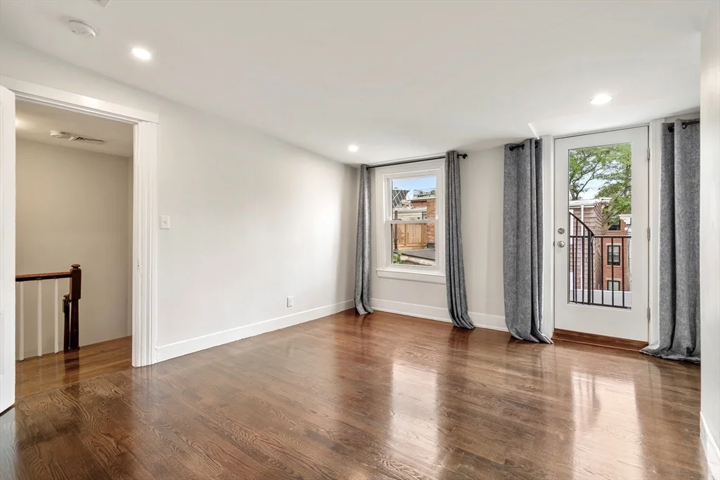 3 bed, 2 bath apartment for rent at 110 Elm St Unit 2, Charlestown — photo 10 of 21