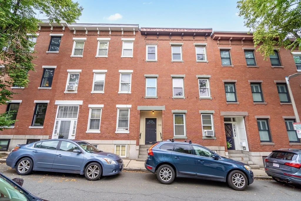 3 bed, 2 bath apartment for rent at 110 Elm St Unit 2, Charlestown — photo 20 of 21