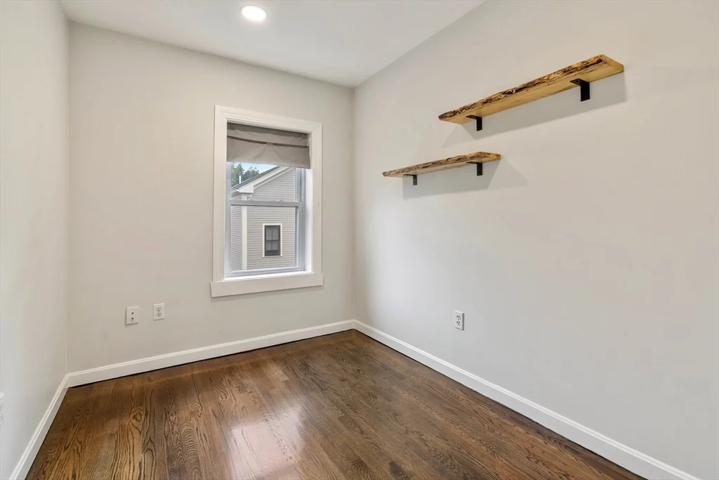 3 bed, 2 bath apartment for rent at 110 Elm St Unit 2, Charlestown — photo 16 of 21