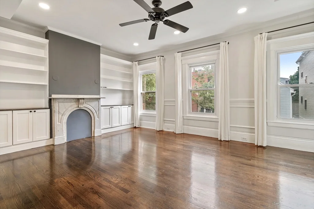 3 bed, 2 bath apartment for rent at 110 Elm St Unit 2, Charlestown