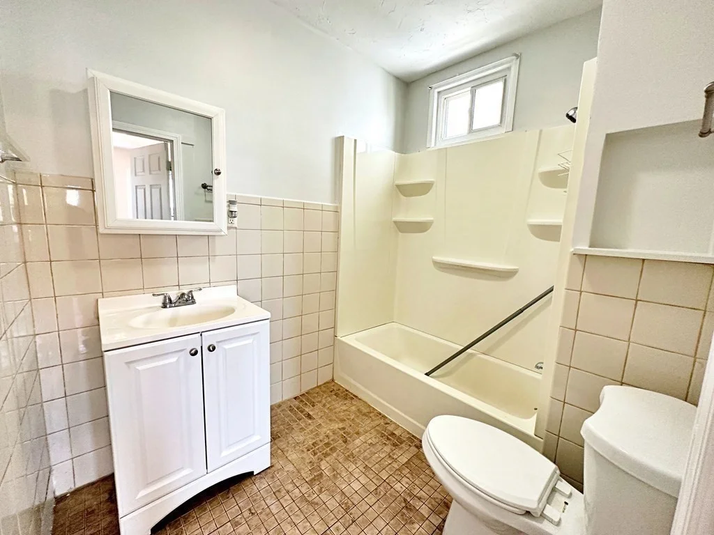 2 bed, 1 bath apartment for rent at 110 Everett St Unit 2, East Boston — photo 14 of 17