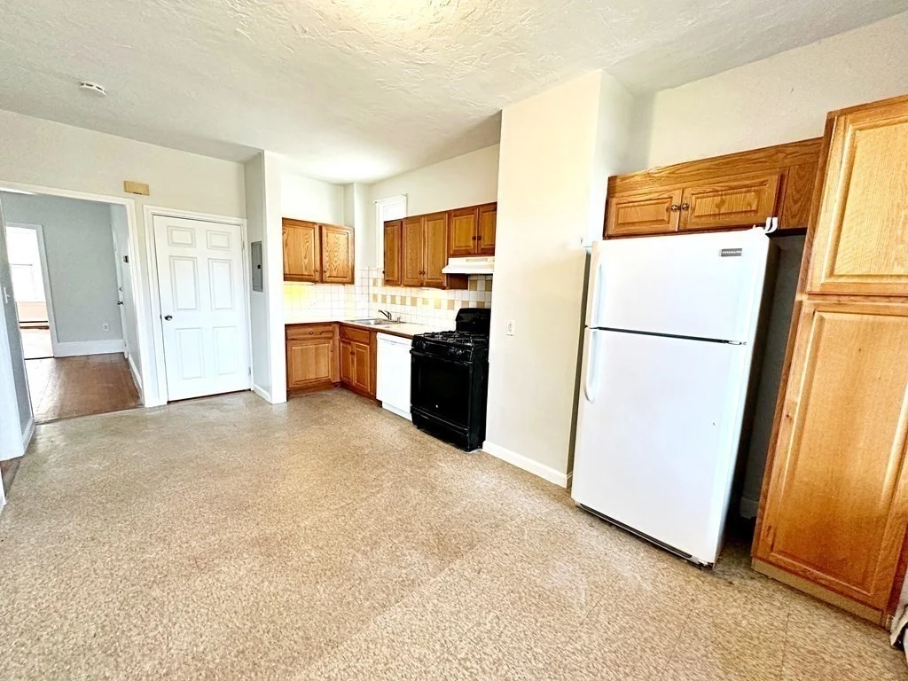 2 bed, 1 bath apartment for rent at 110 Everett St Unit 2, East Boston — photo 11 of 17