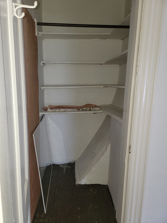 1 bed, 1 bath apartment for rent at 110 Front St Unit 3, Marblehead Historic District — photo 4 of 12