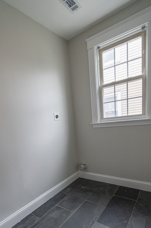 3 bed, 1 bath apartment for rent at 110 Fuller St Unit 2, Dorchester — photo 24 of 24