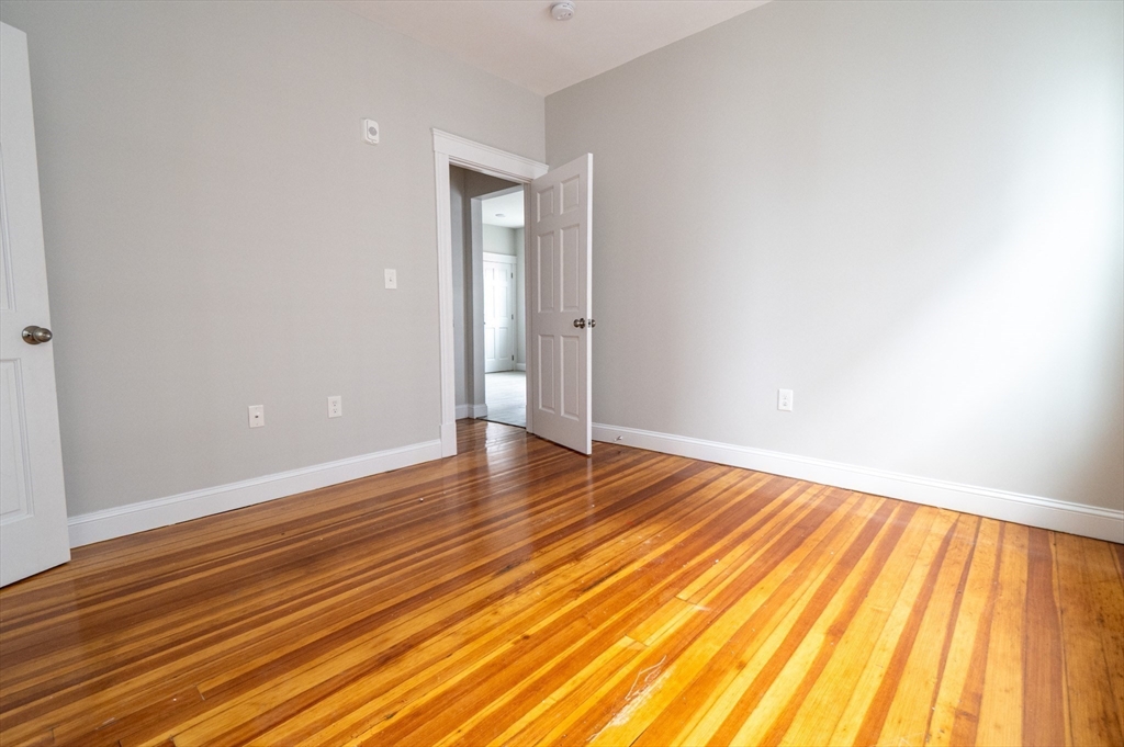 3 bed, 1 bath apartment for rent at 110 Fuller St Unit 2, Dorchester — photo 20 of 24