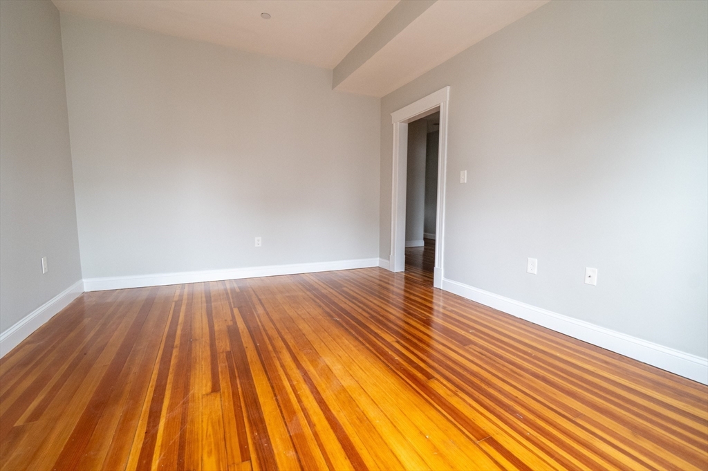 3 bed, 1 bath apartment for rent at 110 Fuller St Unit 2, Dorchester — photo 8 of 24