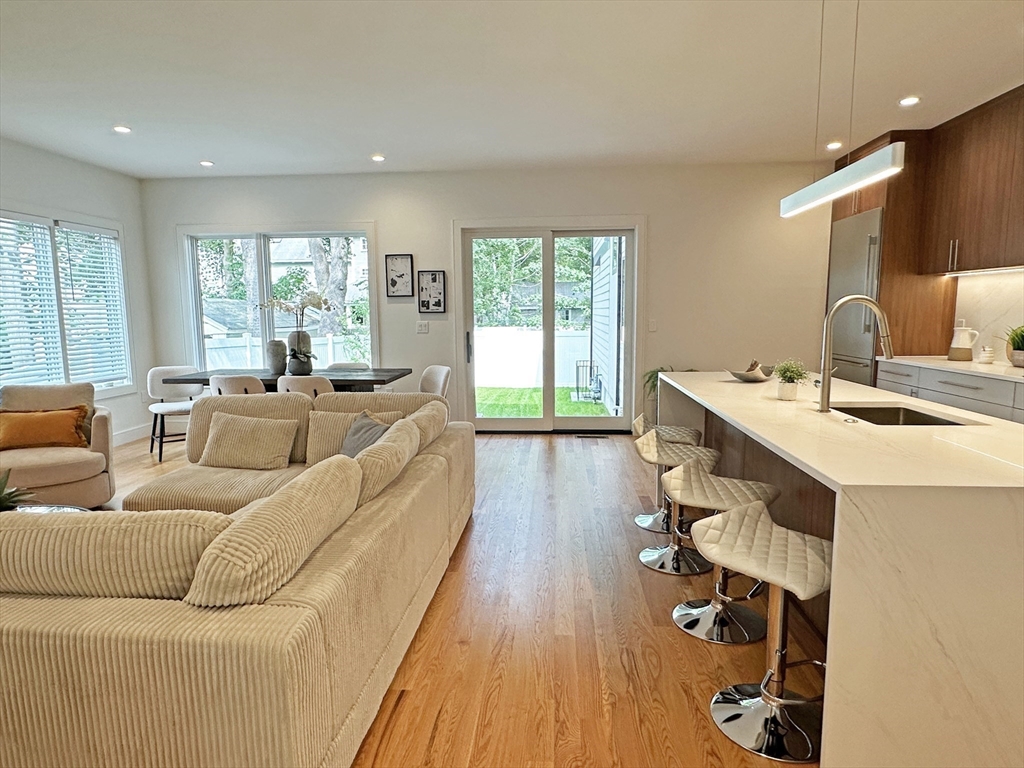 5 bed, 4+ bath apartment for rent at 110 Harvard St Unit 1, Newtonville — photo 7 of 33