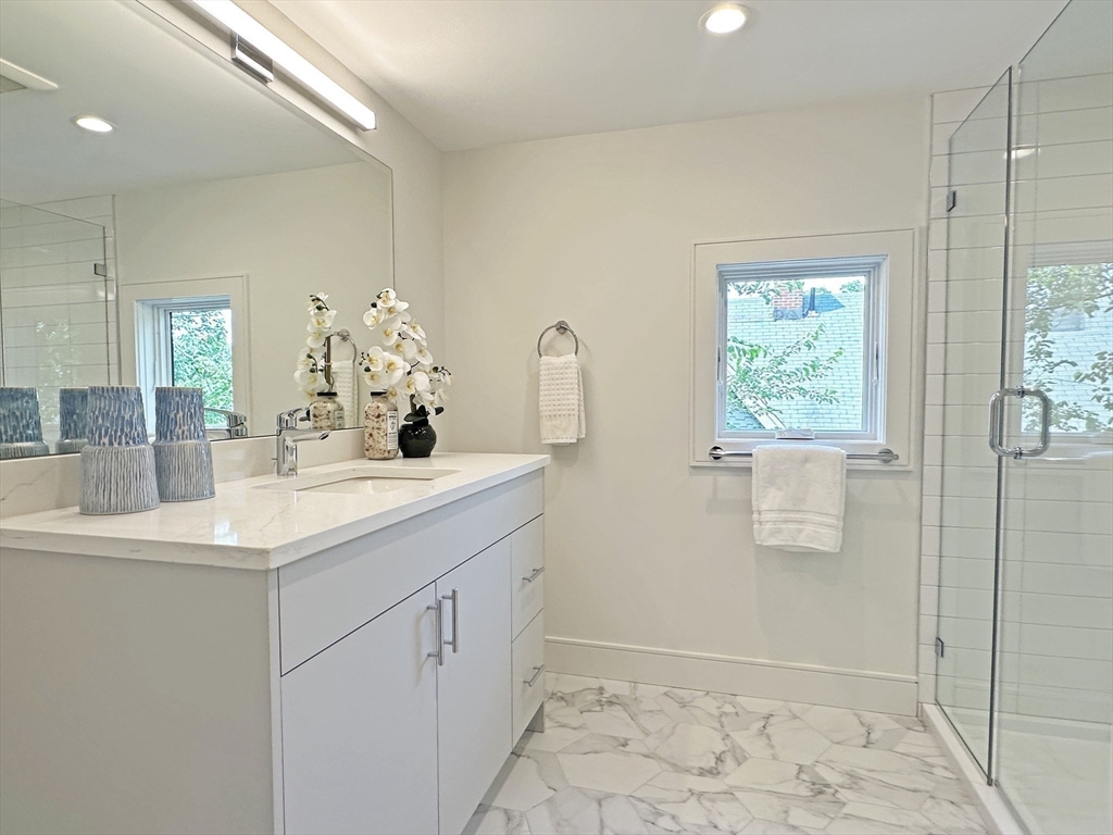 5 bed, 4+ bath apartment for rent at 110 Harvard St Unit 1, Newtonville — photo 25 of 33