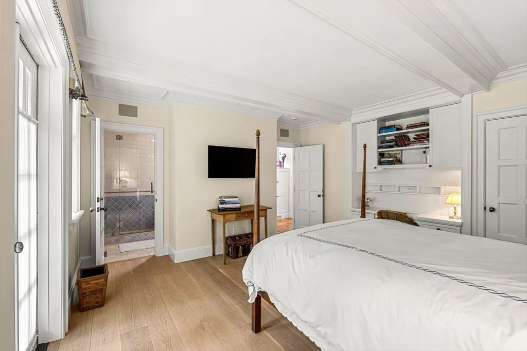 2 bed, 2 bath apartment for rent at 110 Juniper Rd, Belmont — photo 18 of 38