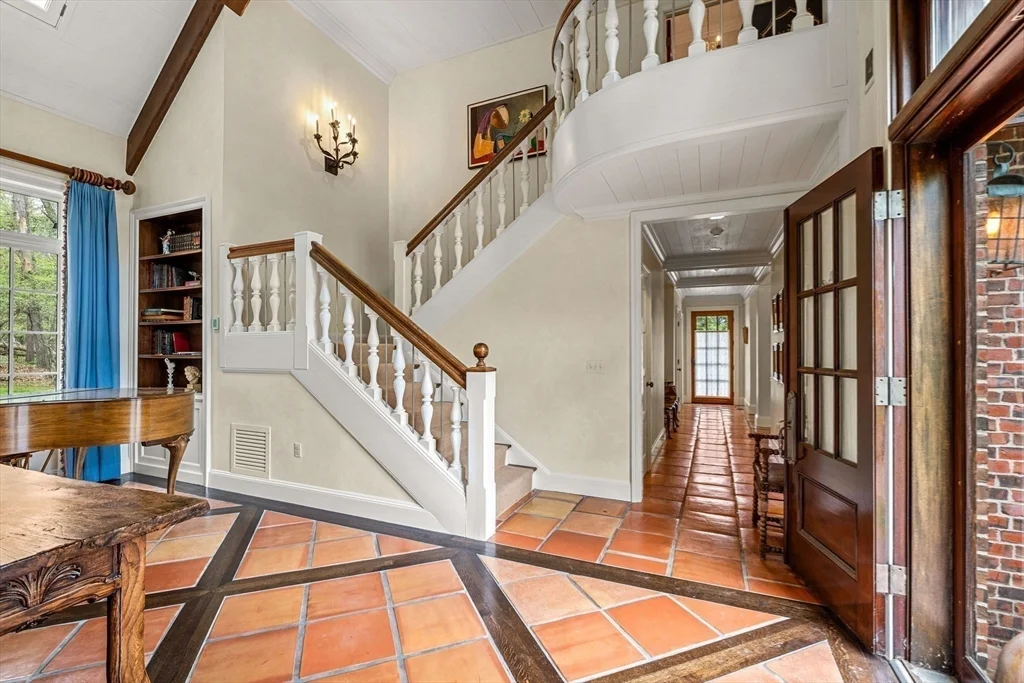 2 bed, 2 bath apartment for rent at 110 Juniper Rd, Belmont — photo 8 of 38