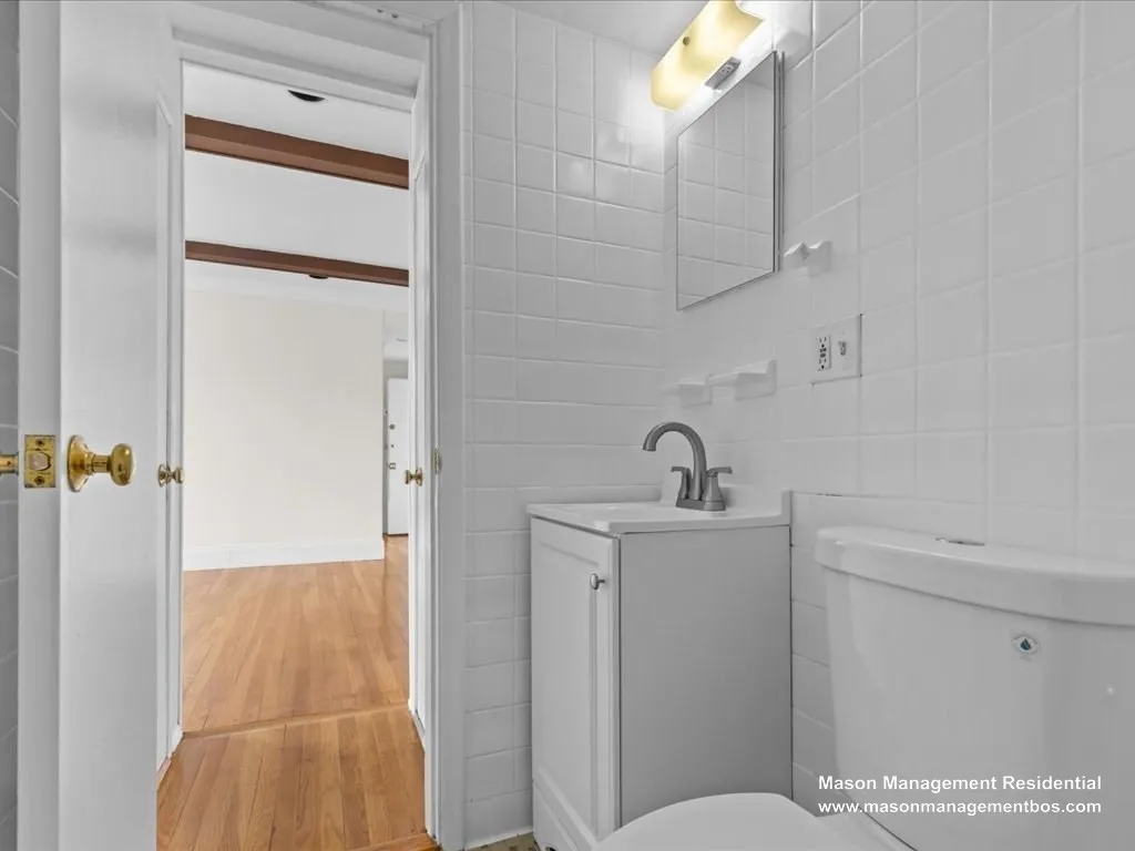 1 bed, 1 bath apartment for rent at 110 Lanark Rd Unit 10, Brighton — photo 14 of 17