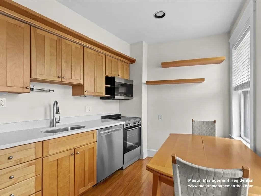 1 bed, 1 bath apartment for rent at 110 Lanark Rd Unit 10, Brighton — photo 3 of 17
