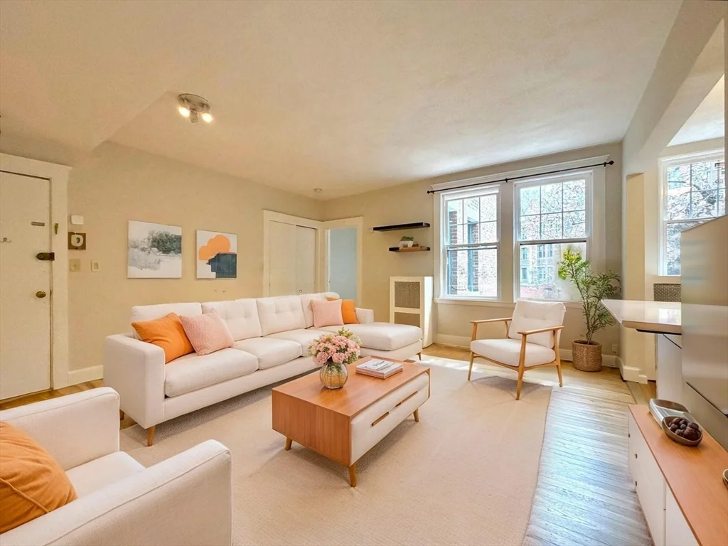 1 bed, 1 bath apartment for rent at 110 Lanark Rd Unit 8, Brighton — photo 2 of 20